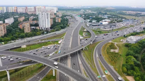 На Московском скоростном диаметре ввели платный проезд в часы пик